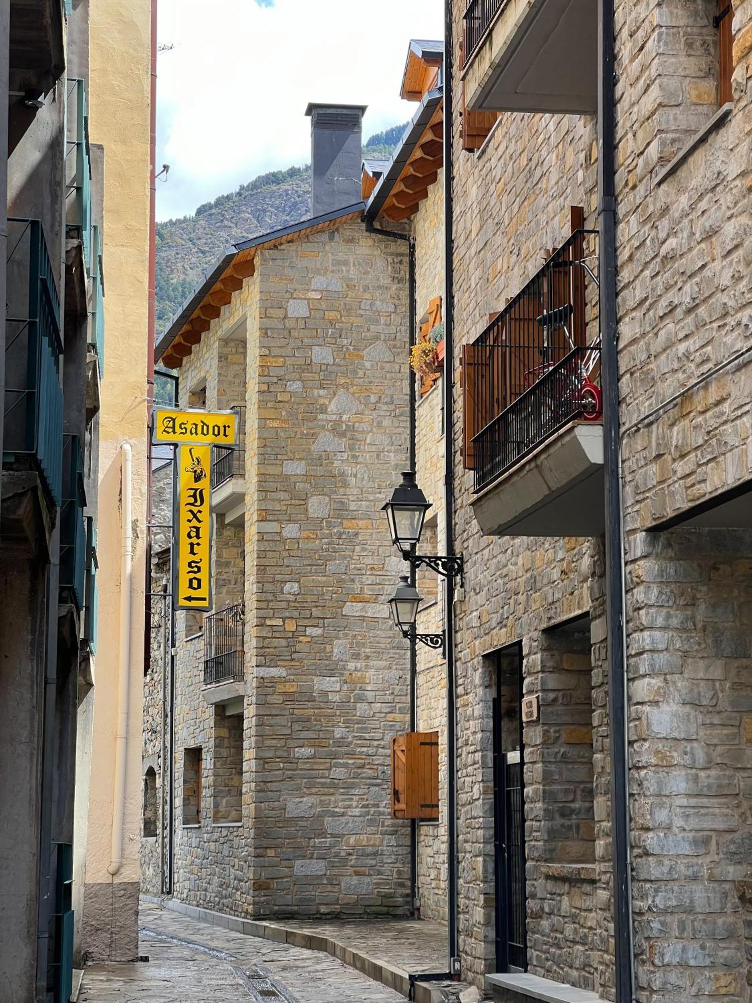 Casa La Muga Apartment Benasque Luaran gambar